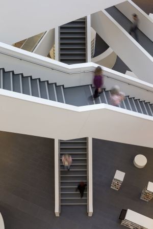 New Halifax Central Library, Schmidt Hammer Lassen, Halifax, Bibliothek, library, Fassade, Glas, glass, Kanada, Canada, Halifax Citadel, Harbour, Box, Treppen, Atrium, Buch, book, Farbe, Brcke, bridge, colour