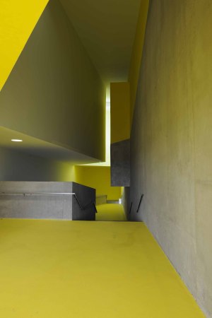 Frankreich, France, Fassade, facade, Beton, concrete, Stahl, steel, Theater, theatre, Kuturzentrum, multicultural centre, Isbergues