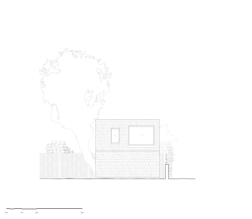 Writer's Shed, Shed, WSD Architecture, London, Hackney, Arbeitsraum, Studio, Htte, Bcher, Garten, garden, Holz, wood, Zedern, Fassade, facade, shingle, Schindeln, Glas, glass, Pinien, pine, concrete, Beton, Ofen, stove, Satteldach, pitched roof