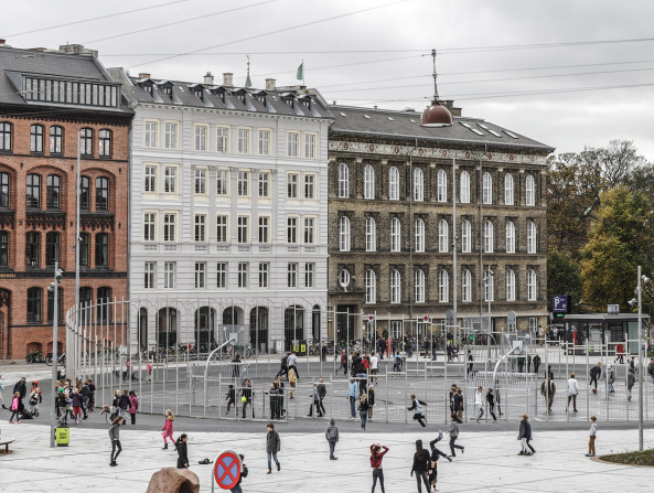 Israel Platz, Kopenhagen, copenhagen, Israel's square, Sportplatz, sports ground, Beton, concrete, skate park, Skater Park, Park, garden, COBE, Dnemark, denmark, Architektur, Landschaftgestatlung, Landschaft, Baunetz, BauNetz, Vanessa Miriam Carlow, public space, beton, Rampen, Stufen, Skate Park, Skaten, Sportplatz, Stadtplatz, ffentlicher Raum, Garten, Stadtgarten