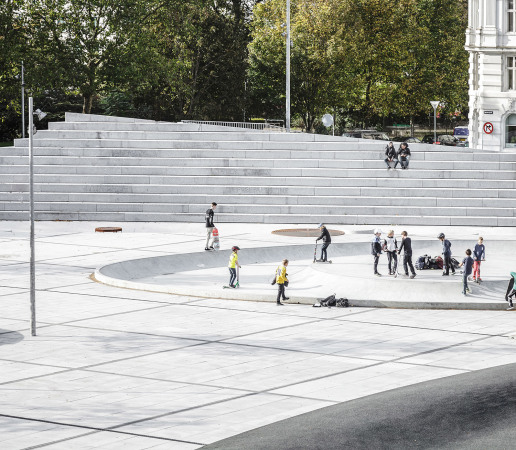 Israel Platz, Kopenhagen, copenhagen, Israel's square, Sportplatz, sports ground, Beton, concrete, skate park, Skater Park, Park, garden, COBE, Dnemark, denmark, Architektur, Landschaftgestatlung, Landschaft, Baunetz, BauNetz, Vanessa Miriam Carlow, public space, beton, Rampen, Stufen, Skate Park, Skaten, Sportplatz, Stadtplatz, ffentlicher Raum, Garten, Stadtgarten