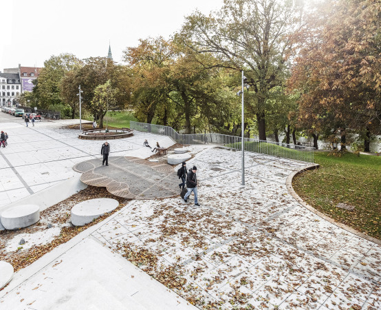 Israel Platz, Kopenhagen, copenhagen, Israel's square, Sportplatz, sports ground, Beton, concrete, skate park, Skater Park, Park, garden, COBE, Dnemark, denmark, Architektur, Landschaftgestatlung, Landschaft, Baunetz, BauNetz, Vanessa Miriam Carlow, public space, beton, Rampen, Stufen, Skate Park, Skaten, Sportplatz, Stadtplatz, ffentlicher Raum, Garten, Stadtgarten