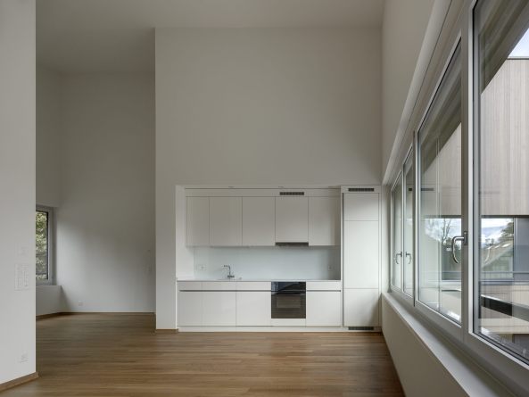 Bauen im Bestand, EM2N, Gutsbetrieb Hammer, Cham, Kanton Zug, Architektur in der Schweiz, Mathias Mller, Daniel Niggli, Wohnen in der Scheune, Krftiges Korn, Korn, Krnigkeit, Beton, concrete, swiss architects, Umbau, Umnutzung, Hammergut, Atelier, Bro, Wohnhaus, Stall, Hammer Retex AG, 6330 Cham, Baukosten, best architects, wohnen, living