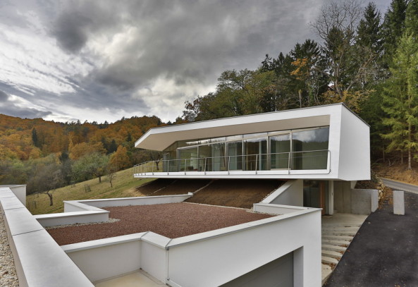 Berghang, Graz, Love architecture and urbanism, Veranda, Glas, Villa, Terrasse, mountainside, Aussichtsplattform, viewing platform, alps, Alpen, living in the alps, Ausblick, Panorama, Love