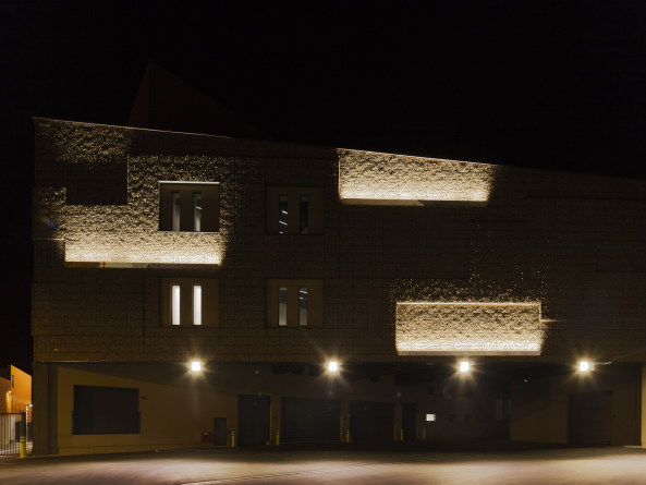 Luxembourg, Luxemburg, Freeport, Flughafen, Beton, Infrastruktur, Atelier d'Architecture 3BM3, 3BM3, Neubau, Beleuchtung, concrete, Glas, glass, Kunst am Bau, Kunst, Fassade, facade