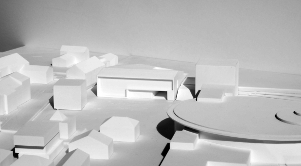 Brixen, Bressanone, Musikschule, Neubau, Carlana Mezzalira Pentimalli, Padova/Treviso, Caramel Architekten, Hinrichs Wilkening Architekten, EM2 Architekten, Vierzueins, CeZ Calderan Zanovelli, Tomas Ghisellini, Aires Mateus, Naturstein, Platzgestaltung, kubisch, cubic, stone fassade, Blserkapelle, brass band, Brgerkapelle,