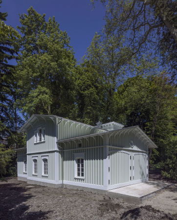 Garage, Park, Bodensee, Seeufer, Bestand, Villa, 19. Jahrhundert, Landschaftsschutz, Bgl Gier Architekten, Michael Heinrich, Arcy Thompson, Folies, Htte, Holz, Wood wooden hat, parking, garage, empire style, lake constance, 19th century,