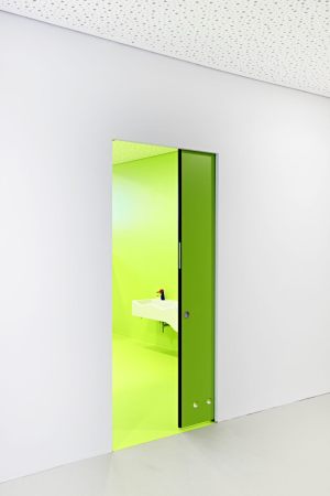 K�ppel + Klieber, Kindergarten, Kita, Stuttgart, Kita in Gehenb�hl, Farbe, Bauten f�r Kinder, Montessori-Kindergarten, Familienzenturm, Fassade, Material, Wettbewerb gewonnen, Grundriss, Seitenfl�gel, BauNetz, Baunetz-Meldungen, Neubau, Architekt, Richfest, Fertigstellung, Neubau, Von der Farbe zur Form, Kinderbetreung