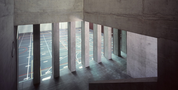 Beton, Martinsberg, Baden, Schweiz, Berufsschule, schule, berufsbildung, berufsbildend, weiterbauen, bestand, bauen im bestand, neubau, sporthalle, burkard meyer, 2006, sia, sia aargau, 2014, preis, pr�miert, 50er, 1950er, wohlfahrtsbau