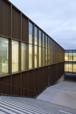 Paris, O-S, O-S architectes, Kulturzentrum, Kultur, Gold, niederlndisch, Frankreich, Rotterdam, Bibliothek, Neubau, Saint-Germain-ls-Arpajon, Arpajon, Saint Germain, Sden