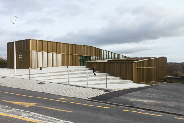 Paris, O-S, O-S architectes, Kulturzentrum, Kultur, Gold, niederlndisch, Frankreich, Rotterdam, Bibliothek, Neubau, Saint-Germain-ls-Arpajon, Arpajon, Saint Germain, Sden