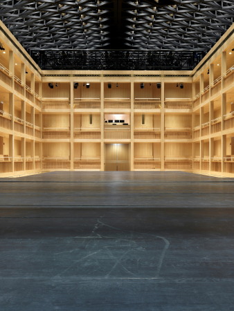 Theater in Danzig von Renato Rizzi