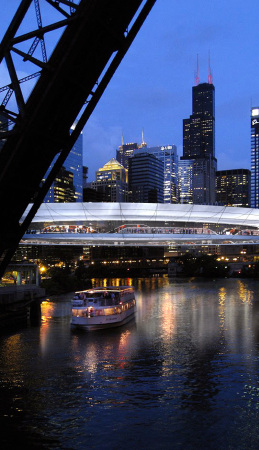 Ein 1. Preis: Zhu Wenyi, Fu Junsheng und Liang Yiang