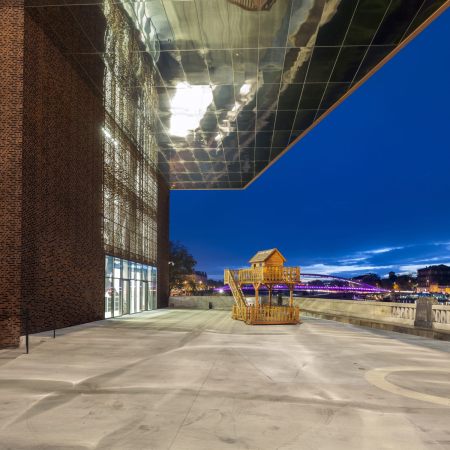 Cricoteka, Krakau, Krakw, nsMoonStudio, Center of Documentation of the Art of Tadeusz Kantor, Tadeusz Kantor, Knstler, artist, Kunst, art, Vistula river, Weichsel, Spiegel, mirror, Fassade, facade, Symbol, steel, Stahl, reinforced concrete, Beton, Glas, glass, Theater, theatre, Geometrie
