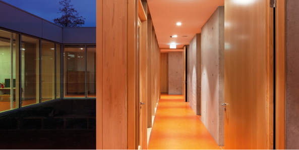 schule, grundschule, schulgarten, garten, auenraum, unterricht im freien, offenbach, bieber, bieber-waldhof, wchter, waechter, wchter + wchter, architekten, neubau, beton, inklusion, ganztagsschule, ganztagsbetreuung, ganztagsunterricht, lichthof, erdgeschoss