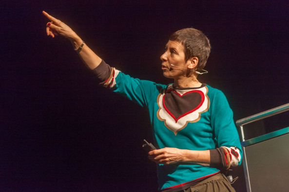 Fassadenkongress, Fassade, Jean Nouvel, Kim Herforth Nielsen, Volker Staab, Lehm, Beton, Matthias Schuler, Photovoltaikanlagen, Volker Staab, Manuelle Gautrand, Oliver Thill , Daniel Pfanner, Henk Jonkers, Bakterien