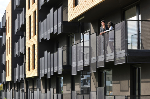 Slowenien, Ljubljana, Brick Neighbourhood, Slovenia, dekleva gregorič architects, housing, Wohnungsbau, Wohnen, Wohnung, Backstein, Ziegelstein, brick, Farbe, Fassade, Gelb, yellow, Balkon, balcony, facade, colour, flat, soziale Interaktion, Gemeinschaftsraum, communal space