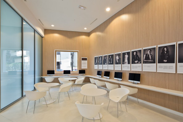 Paris, LAPS Architecture, MAB Arquitectura, Ville de Paris, 2014, 72 avenue Felix Faure, Patronage La�que, Neubau, PVC Stegplatten, Beton, concrete, Fertigstellung, Demokratie, Meinungsfreiheit, 15�me arrondissement, Wohnhaus, Wohnungen, Apartments, Glass, Glas, Licht, Kinderheim, H�rsaal, Seminarr�ume, rue Tisserand, Moderne, Milchglas, Laterna Magica, Aufkl�rung, Laizismus, 15. arrondissement