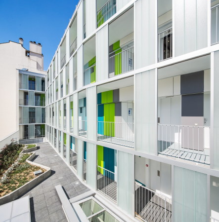Paris, LAPS Architecture, MAB Arquitectura, Ville de Paris, 2014, 72 avenue Felix Faure, Patronage La�que, Neubau, PVC Stegplatten, Beton, concrete, Fertigstellung, Demokratie, Meinungsfreiheit, 15�me arrondissement, Wohnhaus, Wohnungen, Apartments, Glass, Glas, Licht, Kinderheim, H�rsaal, Seminarr�ume, rue Tisserand, Moderne, Milchglas, Laterna Magica, Aufkl�rung, Laizismus, 15. arrondissement
