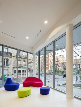 Paris, LAPS Architecture, MAB Arquitectura, Ville de Paris, 2014, 72 avenue Felix Faure, Patronage La�que, Neubau, PVC Stegplatten, Beton, concrete, Fertigstellung, Demokratie, Meinungsfreiheit, 15�me arrondissement, Wohnhaus, Wohnungen, Apartments, Glass, Glas, Licht, Kinderheim, H�rsaal, Seminarr�ume, rue Tisserand, Moderne, Milchglas, Laterna Magica, Aufkl�rung, Laizismus, 15. arrondissement