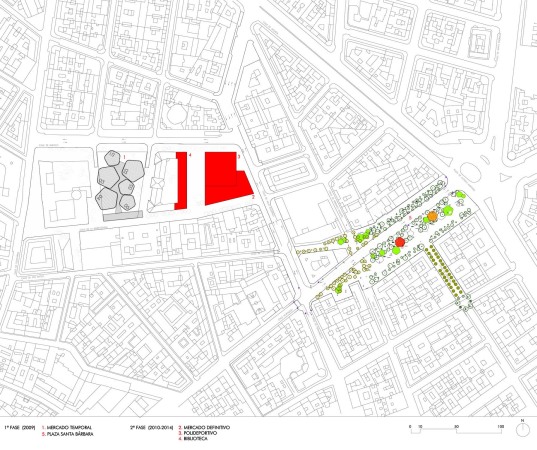 Sport, Bibliothek, Spanien, Barcelona, Municipality Madrid, Nieto Sobejano Arquitectos, Stadtteilzentrum, Sporthalle, Bibliothek, Lesen, Library, Markt, Market, Roland Halbe, transluzent, Neubau, Wettbewerbsgewinn, 2014, 2007, Beton Glasfassade, Erweiterung, Innenstadt, Mercado Municipal de Barcel