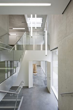 Kirchenneubau, Wien, Penzing, sterreich, Kirche, Veit Aschenbrenner Architekten, Neuapostolische Kirche, Beton, Leichtbeton, Oberlicht, Altar, Glockenturm, concrete