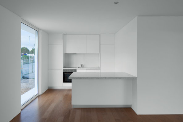 MIMA house, housing, Portugal, Alentejo, wei�, Haus, Wohnhaus, Minihaus, minihouse, Wohnen, wood, oak, Holz, Eiche, Modul, Schnellbauweise