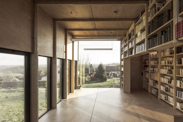 Ziegler Antonin architecte, Impasse des Falaises, �rmelkanal, La Manche, Meer, Haus, house, sea, country house, Fassade, facade, schwarz, Holz, wood, Anbau, Bibliothek, library, Senneville-sur-Fecamp, Kubus, Fenster, window, Holzpaneele, Ausblick, view