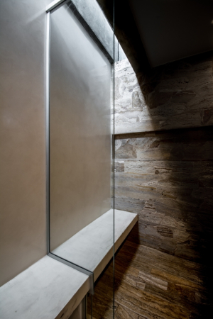 C�rdoba, Argentinien, House in Q2, Santiago Carlos Viale Lescano, Haus, housing, unterirdisch, Hof, courtyard, Beton, concrete, Dach, roof, vegetation, Garten, Terrasse, terrace, pool, Schwimmbad, Beleuchtung, light, Aluminium, S�ule, column, Gestein, brick, Backstein