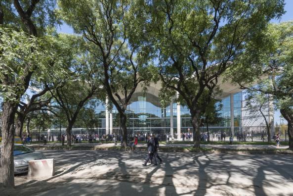 Foster + Partners; New City Hall; Buenos Aires; Argentinien; Buenos Aires Ciudad Casa de Gobierno; Betonwelle; Betondach; Banco Ciudad design; Lord Foster; David Summerfield; Rathaus; Tonnengew�lbe;