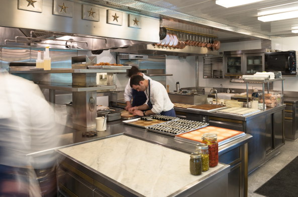 Dekton, Kche, kitchen, French Laundry, Michelin, Sternekoch, Thomas Keller, Snohetta, California, Kalifornien, gewlbtes Dach, vaulted ceiling