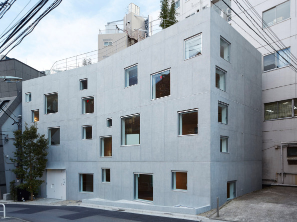 Florian Busch Architects, Japan, Tokio, Tokyo, office, Brogebude, Beton, concrete, Fassade, facade, apartment, Roppongi Hills, Arbeit, work