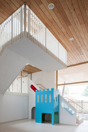 Holz, Beton, Holzschnitt, Ukkel, Belgien, Fassade Metallstbe, facade, metal sticks, nursery, Ukkel, Bruxelles, Brssel, Ukkel, KiTa, Kindertagesttte, Kirche, Bestand, fenster, Ruherume