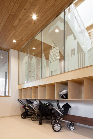 Holz, Beton, Holzschnitt, Ukkel, Belgien, Fassade Metallstbe, facade, metal sticks, nursery, Ukkel, Bruxelles, Brssel, Ukkel, KiTa, Kindertagesttte, Kirche, Bestand, fenster, Ruherume