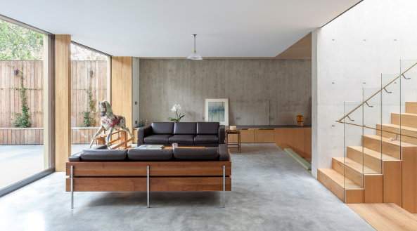 London, Edgley Design Architects, Jake Edgley, Denys Lasdun, Nroman Foster, Beton, Concrete, Architekten Haus, RIBA; RIBA Award, Fassade, Holz, Royal National Theatre, Dulwich, Experiment aus Beton, Pear Tree House, Birnenbaum, Wohnexperiment, Nachhaltigkeit, backyard, Jake Edgley, Bauherr, Sch�ner Wohnen, best architects,