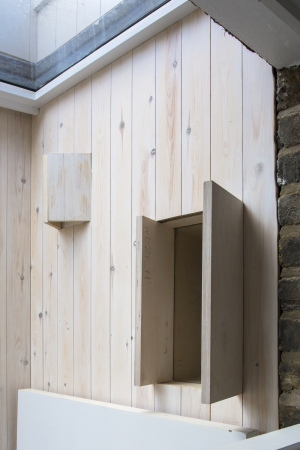 Tsuruta Architects, London, England, House of Trace, Einfamilienhaus, Anbau, Umbau, Sanierung, alte Bausubstanz, Fassade, facade, reconstruction, Glas, Ziegelstein, brick, glass, Holz, wood, house, housing, single family house