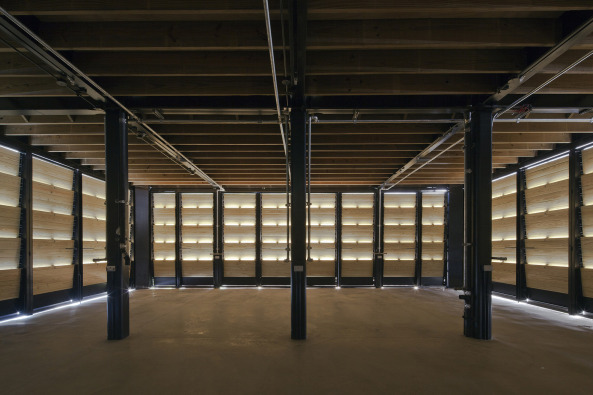 Guadalajara, Mexiko, Neubau, Werkstatt, Holzwerkstatt, Lakiererei, Holz, Stahl, Erweiterung, Annex, Lftung, Belftung, natrlich, Studenten, Architekturstudenten, Farben, air, smell, expansion, wood, steel, Mexico, architecture students, workshop, building, 2015, natural ventilation, fnnungen, Tren,