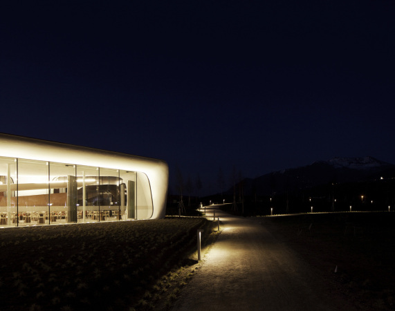 Snhetta, Swarovski, Flagshipstore, Kristallwelten, Austria, sterreich, Crysta Worlds, 2015, CAO Perrot, S_O_S Architekten, playtower, Carla Rumler. 120 Jahre, Jubilum, Erlebniswelt, Glas,, Schmuck, art, glass, Wiedererffnung, Turm, Kinder, spielen, Spiegel, Mirrors, Geschichte, Ausstellung, Prsentation, Wattens, Kristallweltenstrae, 6112