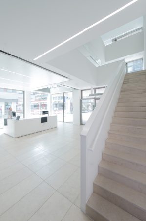 PSD Bank, Bank, Neubau, Saarbrcken, Saarland, Verwaltungsgebude, Wettbwerb, competition, Bayer Strobel, Abriss, Kolonnade, Fassade, facade, Verglasung, Glas, glass, Foyer, atrium, Volker W. Hamann, Mbel