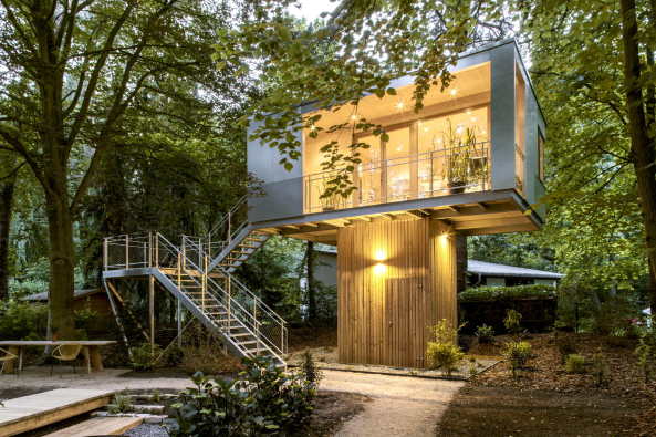 Architektur, tree house, baumhaus, architecture, wood, Holz, 2015, Neubau, Berlin, Deustchland, Germany, Zehlendorf, architecture, Treppen, NAtur, Garten Bume, Wald, forest, Laura Fiorio, Heinz Schudnagies, Kolja Stegemann, Krumme Lanke, natrlich, kologisch, Luxusdomizil, 2014, Zehlendorf, baumraum