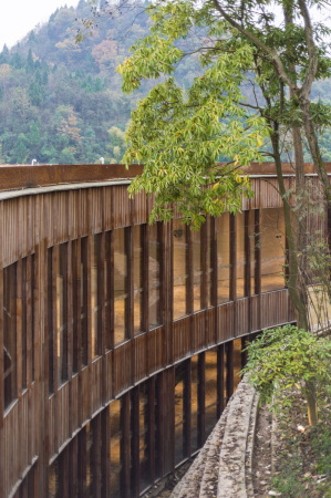 AIM Architecture; Wendy Saunders; Vincent de Graaf; Mount Luofo; Resort; Spa; Ensemble; Hotsprings Resort; Hotel Mianyang; Ruff Well Water Resort; Ferienanlage; Neubau; Wellness-Architektur; Regionales Bauen; China