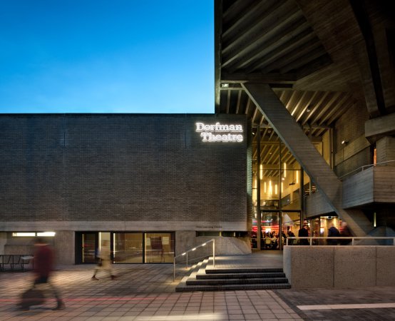 Haworth Tompkins, National Theatre in London, National Theatre, Theatre, Theater, refurbishment, Renovierung, Umbau, Sanierung, Ausbau, Sir Denys Lasdun, England, London, Dorfman Theatre, NT Future, conservation, Denkmalpflege, Themse, Thames, Neubau, Fassade, facade, Glas, glass, Glasfassade, concrete, Beton