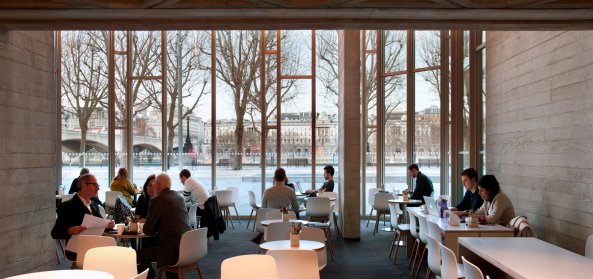 Haworth Tompkins, National Theatre in London, National Theatre, Theatre, Theater, refurbishment, Renovierung, Umbau, Sanierung, Ausbau, Sir Denys Lasdun, England, London, Dorfman Theatre, NT Future, conservation, Denkmalpflege, Themse, Thames, Neubau, Fassade, facade, Glas, glass, Glasfassade, concrete, Beton