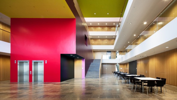 Ferdinand Heide Architekt; Frankfurt; Campus; Neubau; Seminarhaus; Campus Westend; Goethe-Universitt; Natursteinfassade