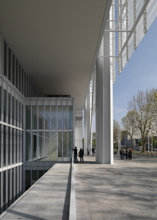 Turin, Italien, Renzo Piano, Intesa Sanpaolo, Neubau, 2015, Fertigstellung, Hochhaus, Turm, tower, highrise, Fassade, Glas, glass, facade, Garten, garden, Verwaltung, office, Bro, gemischte Nutzung, mixed use, variable Nutzung, Infrastruktur, Wintergarten, winter garden, Doppelfassade, double skin facade