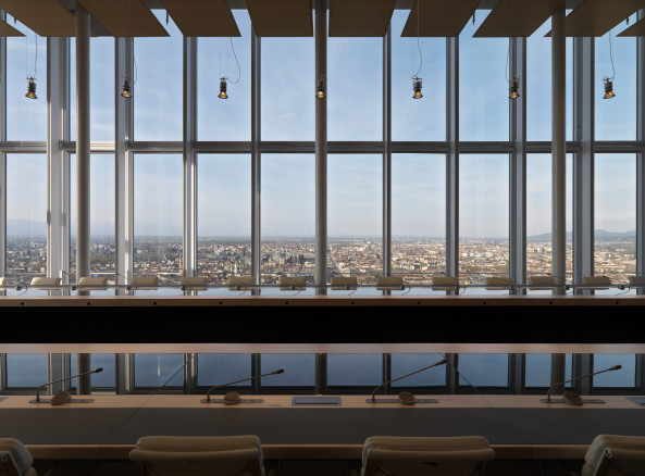 Turin, Italien, Renzo Piano, Intesa Sanpaolo, Neubau, 2015, Fertigstellung, Hochhaus, Turm, tower, highrise, Fassade, Glas, glass, facade, Garten, garden, Verwaltung, office, B�ro, gemischte Nutzung, mixed use, variable Nutzung, Infrastruktur, Wintergarten, winter garden, Doppelfassade, double skin facade