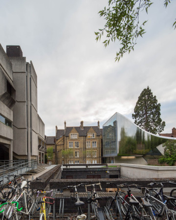 Beton, concrete, stainless steel, Fassade Stahl, Zaha Hadid, Oxford Investcorp Building, Glas, Holz, wood, St. Antony's College