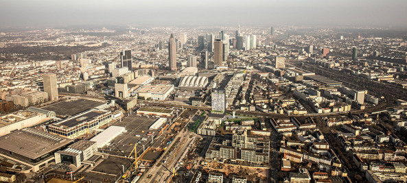 Grntuch Ernst, blauraum architekten, Meixner Schlter Wendt, Behnisch Architekten, Kees Christaanse, 3XN, Delugan Meissl Associated Architects, Neutelings Riedijk Architecten, NMDA - Neil M. Denari Architects, Stefano Boeri Architetti, Frankfurt am Main, Hochhaus, Neubau, Porsche Wettbewerb, 2015, Entscheidung, 1. Preis, Gewinner, Hochbau, City, High Rise, new building, Porsche Tower, Block, Europe's first branded building, Porsche Design Suites, Gallus Community Centre, Jury, Europaviertel, Boulevard Mitte