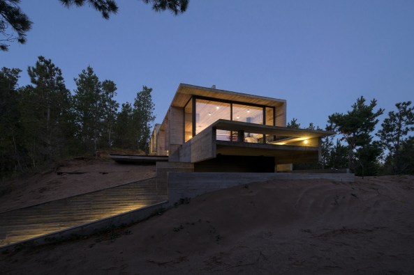 Wein House, Wohnhaus, Haus, Wohnen, housing, house, Buenos Aires, Beton, concrete, Casa, Wald, Landschaft, D�nen, dunes, forest, Villa, Hang, Erschlie�ung, Rampe, ramp, beam, Balken