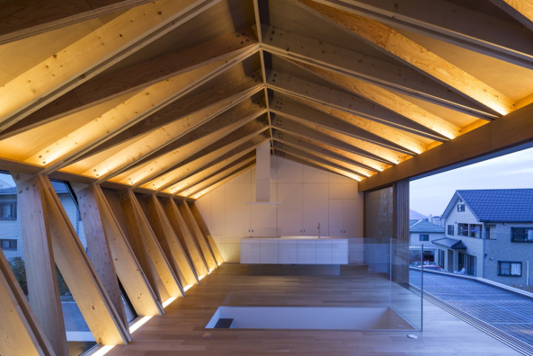 Apollo Architects, Japan, Matsuyama, Ehime, Wrap, Haus, Wohnen, housing, house, Fassade, facade, Stahlplatte, Stahl, steel, Holz, wood, Schiebetr, Ausblick, Aussicht, view, Grau, Grey, Dach, roof